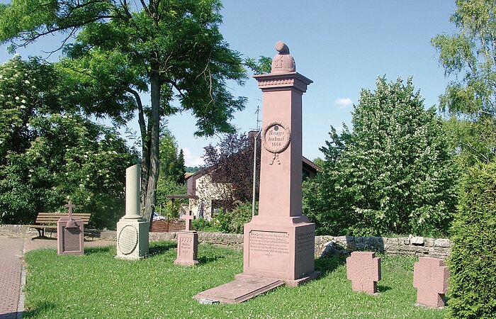 Kriegerdenkmal von 1866 in Helmstadt