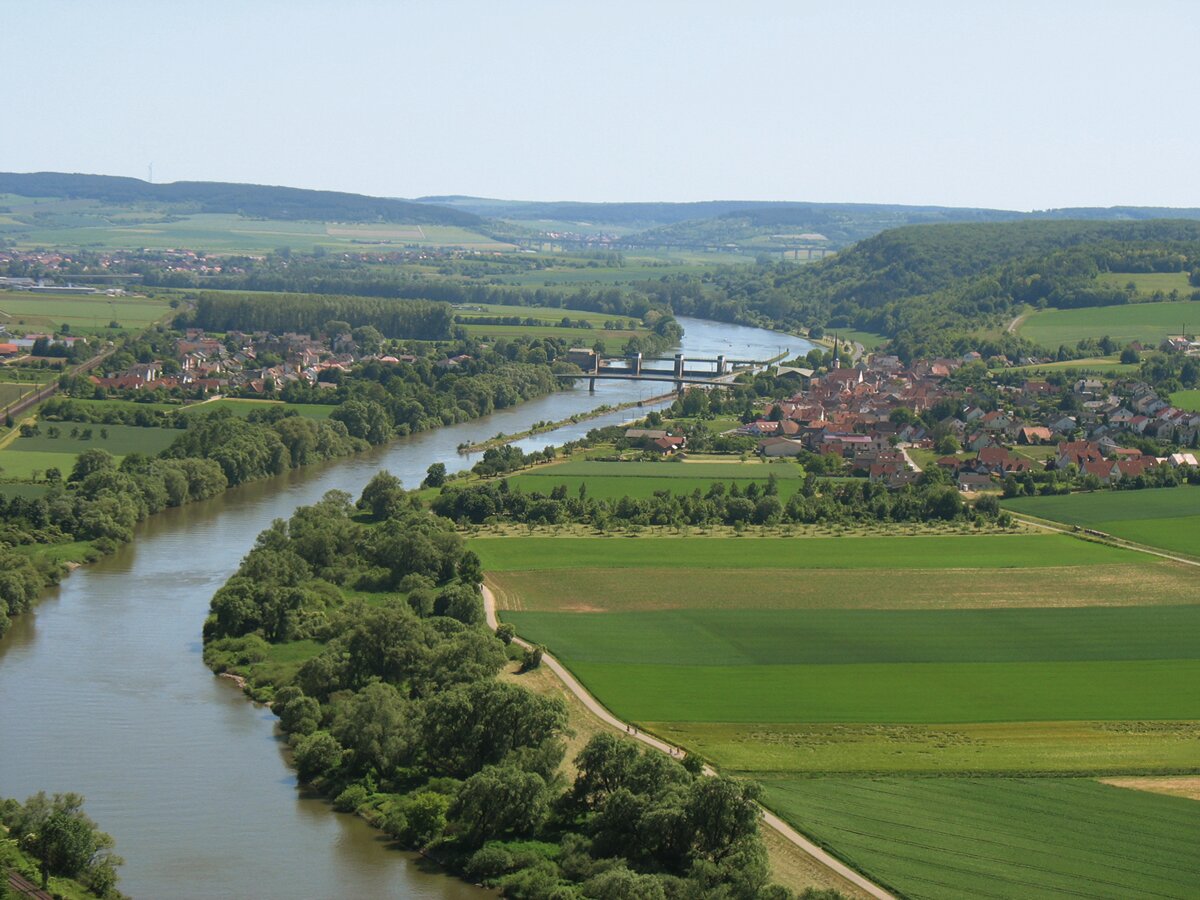 Blick auf die Gemeinde (Himmelstadt, Fränkisches Weinland)