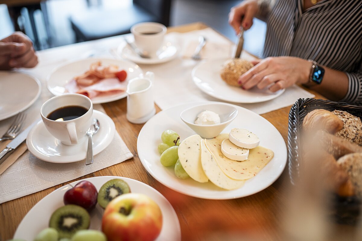 Frühstückstipps in Veitshöchheim Gedeckter Frühstückstisch